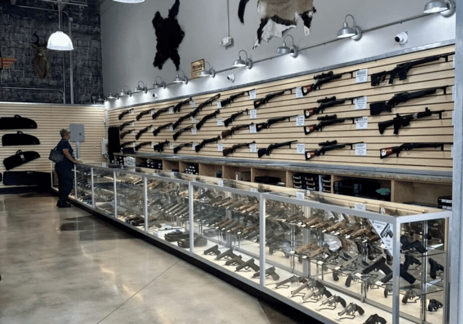 4x8 Gray Woodgrain Gun Wall Panel